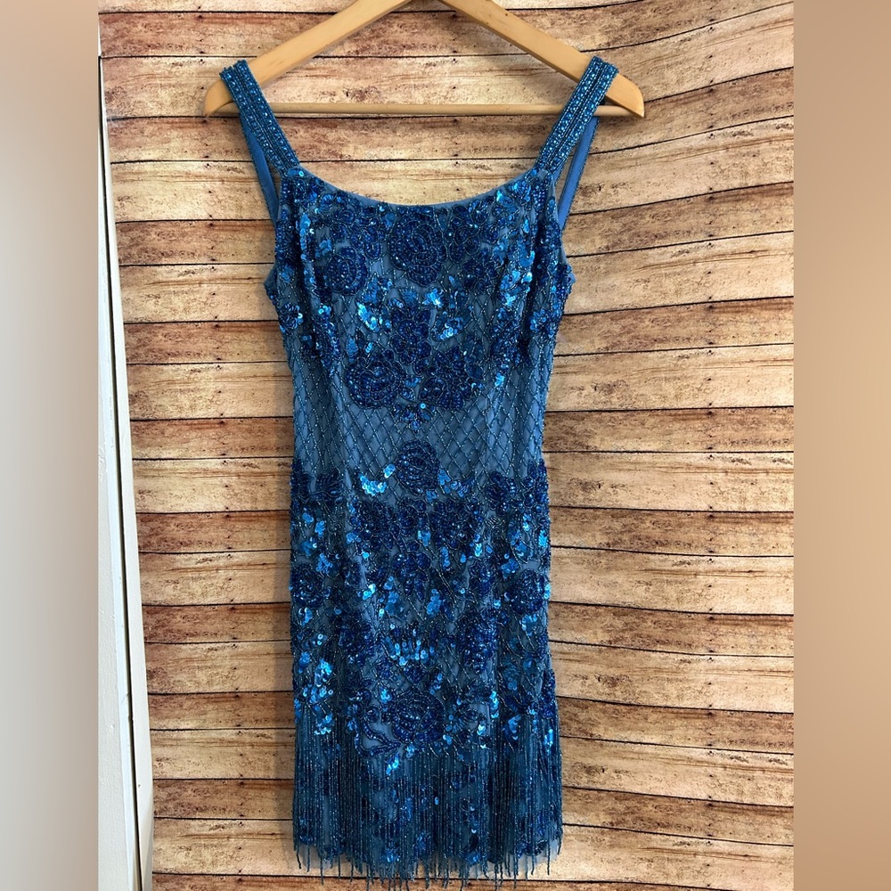 Sherri Hill size 0 homecoming cocktail dress beaded blue fringe